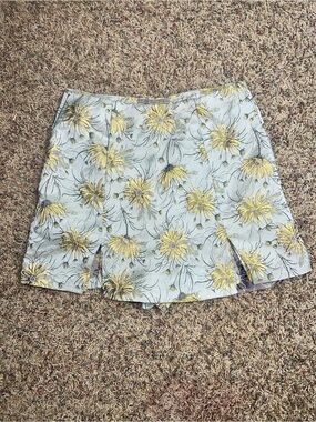 En Saison Light Blue Skort with Yellow Daisy Print